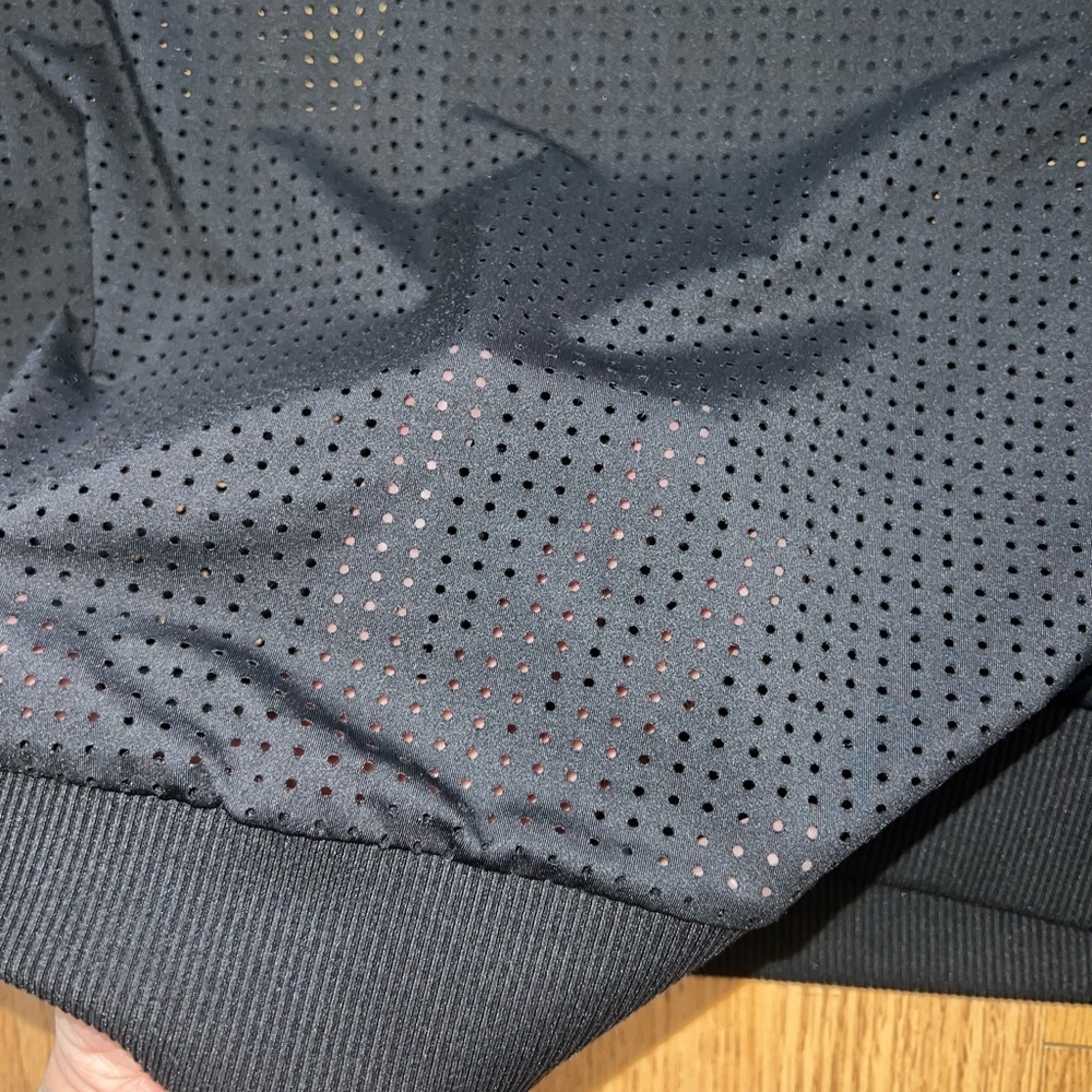 Workout Top - Picture 3 of 4